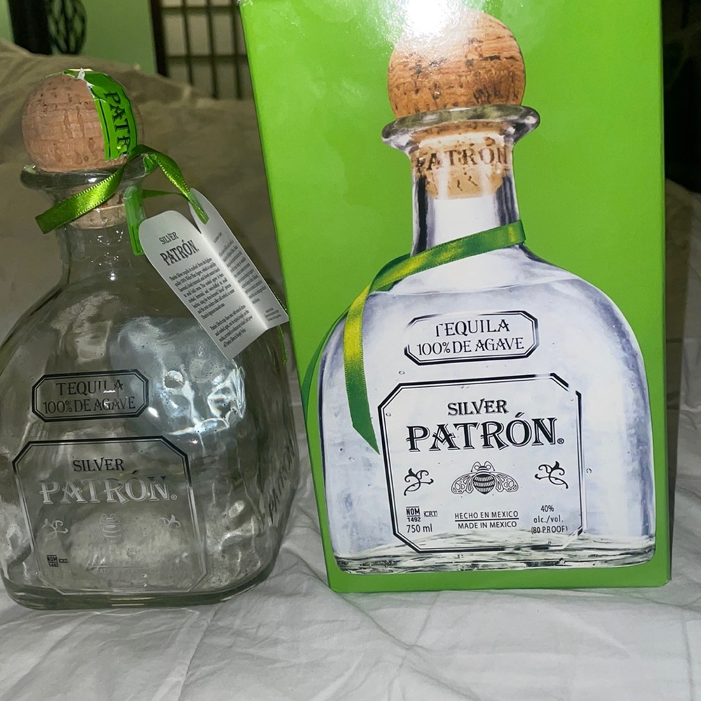 Empty 750ml patron bottle with box
